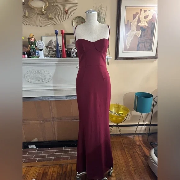Katie May Yasmin Gown in Wine Bordeaux size S - Picture 3 of 16